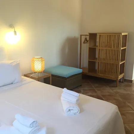 The Cove Assos Willa